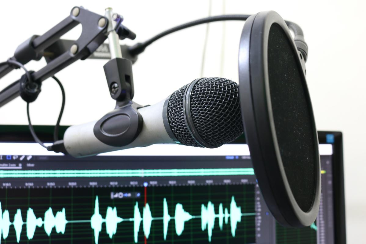 A black podcast microphone.